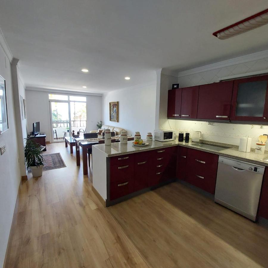 Apartamento Frente A La Playa Piso 2 Estepona Dış mekan fotoğraf