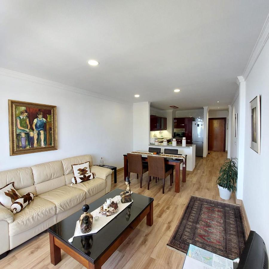 Apartamento Frente A La Playa Piso 2 Estepona Dış mekan fotoğraf