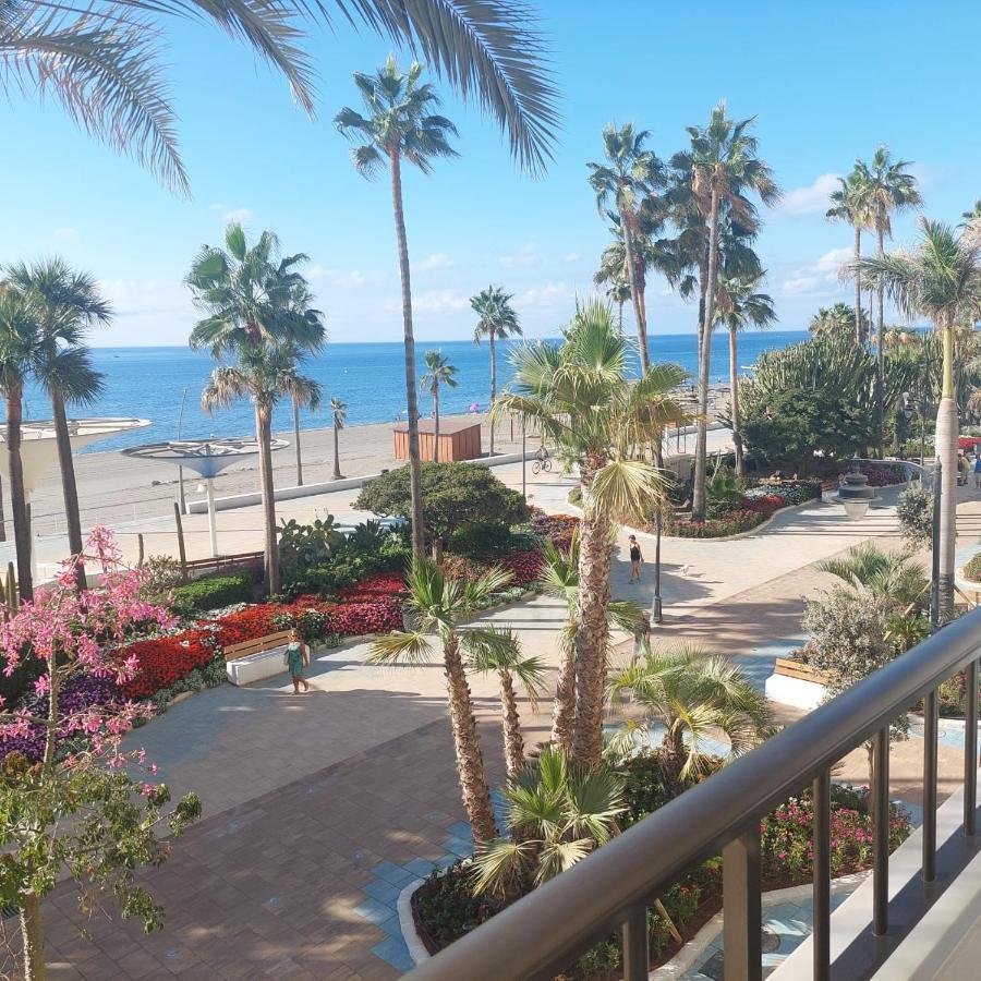 Apartamento Frente A La Playa Piso 2 Estepona Dış mekan fotoğraf